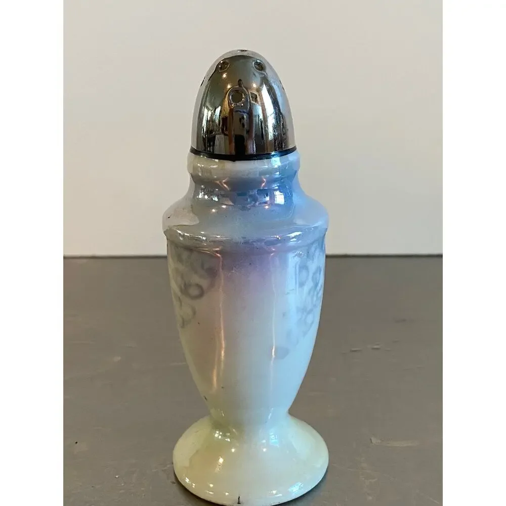 Vintage Goldcastle, Chikusa, Salt and pepper, made in Japan, pearlized